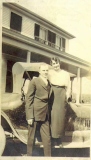 elwood-pearl-richardson-pruden-in-front-of-home-place-1918-img364