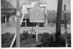 chuckatuck-sign-and-old-store-img899