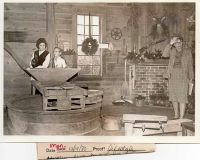 grist-mill-interior-in-1980-img614