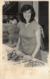 jan-howell-creekmore-serving-fish-img586