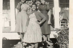 teenage-friends-mary-wilson-nacfront-center-l-r-burnett-graves-willie-b-flood-bernice-ensley-img374