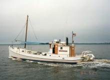 oyster-buyboat-capt-latane-at-tall-ship-parage-1987-img272