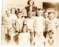 ann-bagmells-1st-grade-class-1945img104
