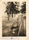 billy-moore-in-front-of-home-place-img848