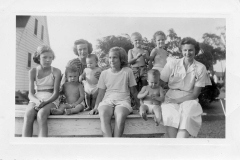 young-polly-with-a-group-need-names-img865