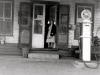 oliver-store_longview_1948-with-lottie-oliver-horne