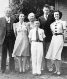 t-a-saunders-family-1940-t-a-nancy-nanny-scott-al-dorthy-saunders-img435
