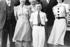 t-a-saunders-family-1940-t-a-nancy-nanny-scott-al-dorthy-saunders-img435